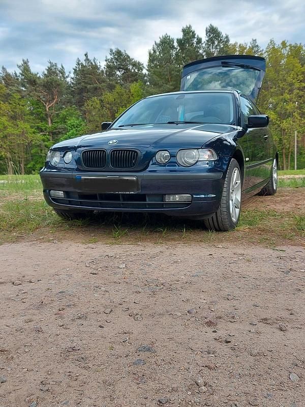 Blau Gebraucht 2004 BMW 318 Compact Kleinwagen | 3.200 € - Bild 1/1