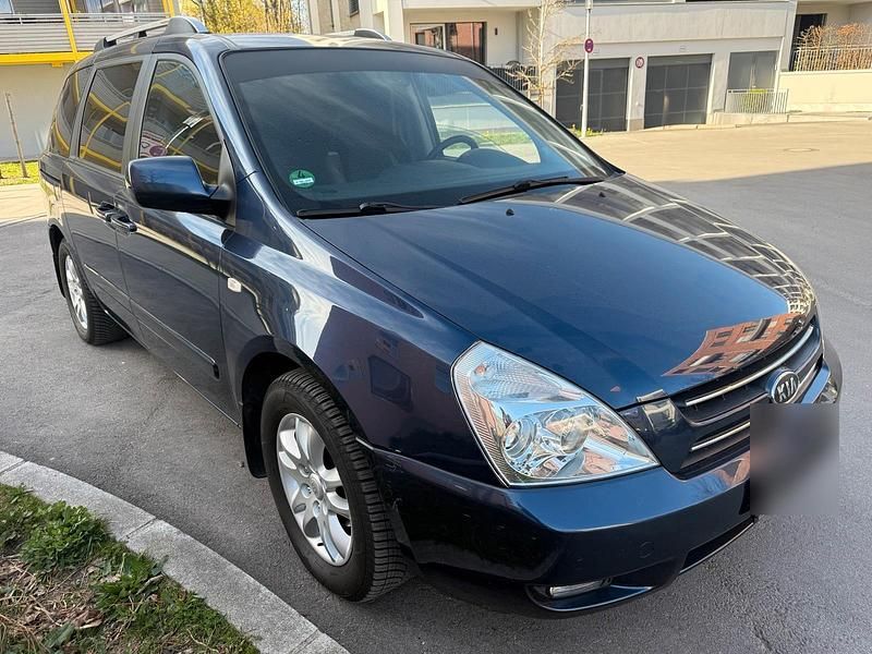 Gebraucht Kia Carnival 189 PS (139 kW) 2006 Blau Van / Kleinbus