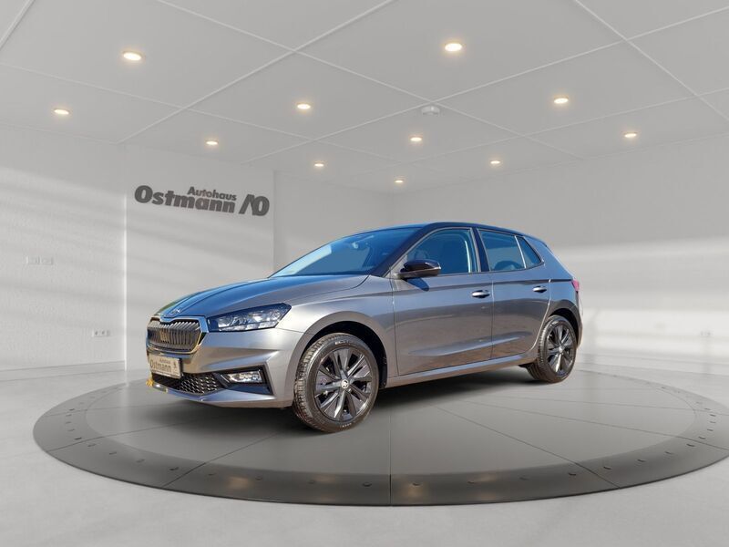 Grau Neu 2025 Skoda Fabia Selection Limousine | 26.870 € - Bild 1/4
