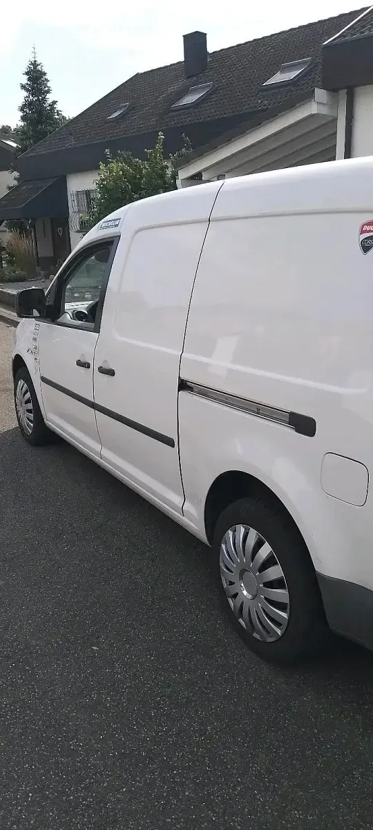 Gebraucht VW Caddy Maxi 105 PS (77 kW) 2009 Weiß Van / Kleinbus