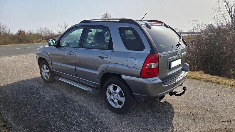 Gebraucht Kia Sportage 140 PS (102 kW) 2007 Grau SUV
