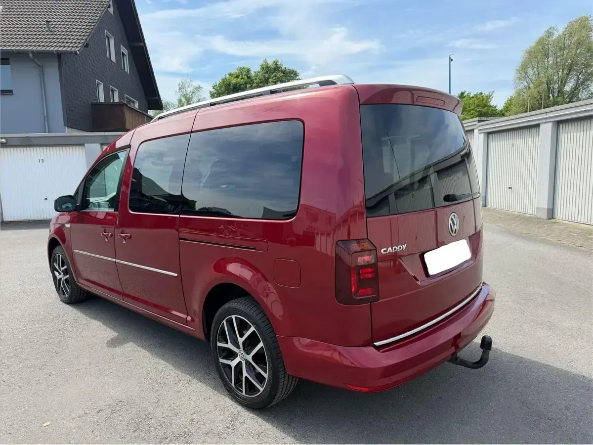 Gebraucht VW Caddy Maxi Highline 150 PS (110 kW) 2017 Rot Van / Kleinbus