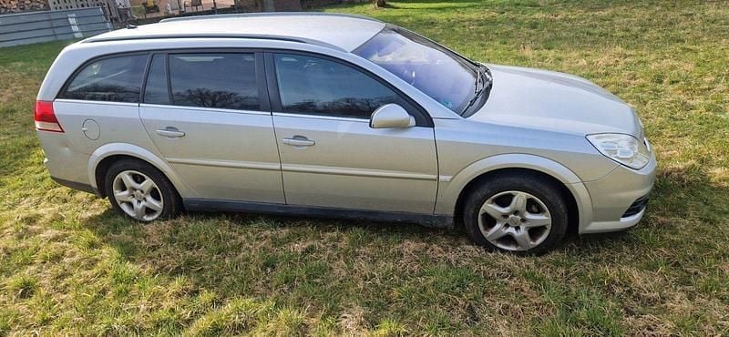 Gebraucht Opel Vectra 150 PS (110 kW) 2006 Silber Kombi