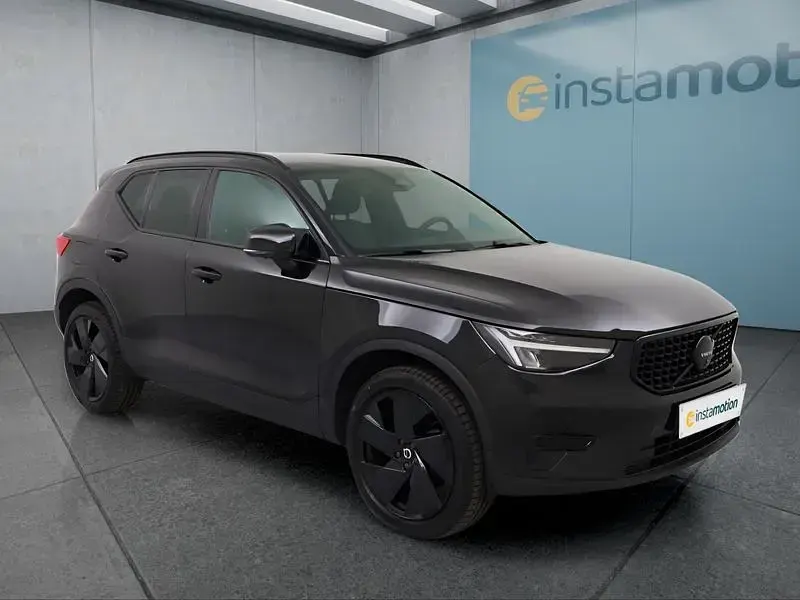 Gebraucht Volvo XC40 197 PS (144 kW) 2025 Schwarz SUV
