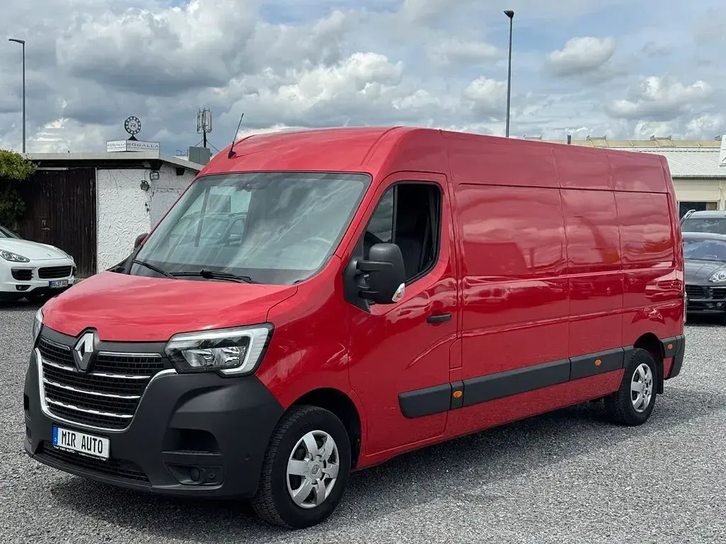 Occasion Renault Master 179 ch (131 kW) 2023 Rouge Monospace