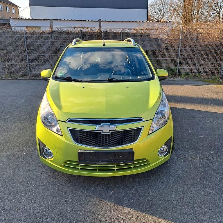 Gebraucht Chevrolet Spark LS 82 PS (60 kW) 2011 Grün Kleinwagen