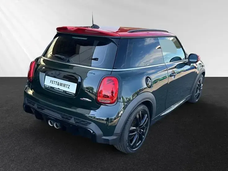 Gebraucht Mini John Cooper Works 231 PS (169 kW) 2022 Rebel green Kleinwagen