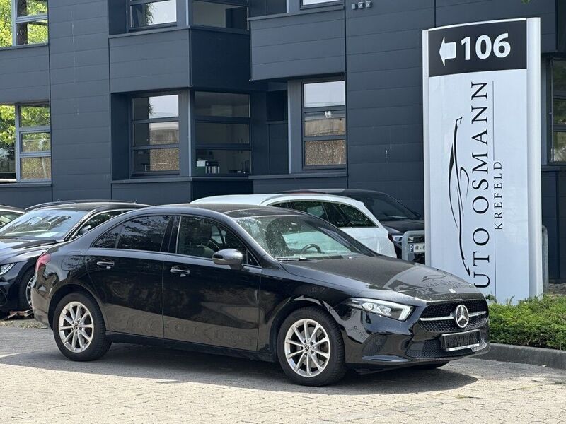 Nachtschwarz unilack Gebraucht 2022 Mercedes A250 Progressive Limousine | 24.950 € (Guter Preis) - Bild 1/3