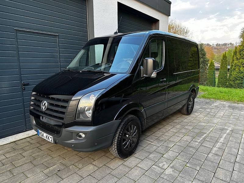 Schwarz Gebraucht 2015 VW Crafter Van | 16.490 € (Teuer) - Bild 1/4