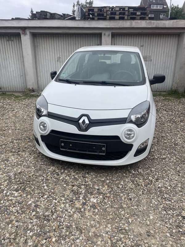 Weiß Gebraucht 2013 Renault Twingo Expression Kleinwagen | 2.300 € (Guter Preis) - Bild 1/4