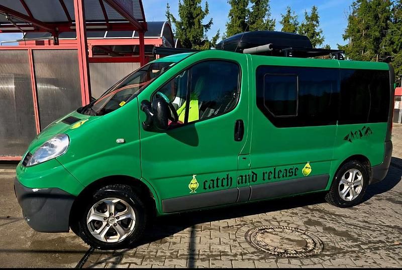 Gebraucht Renault Trafic 90 PS (66 kW) 2013 Grün Van / Kleinbus