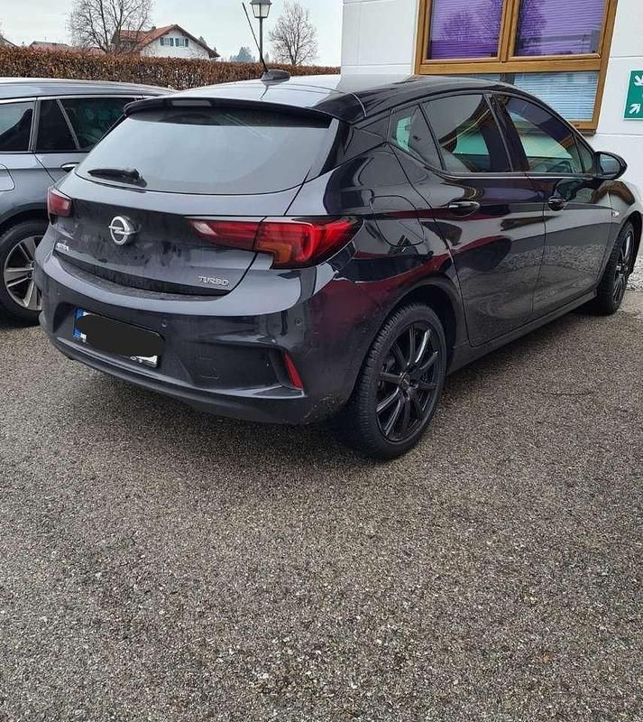 Blau Gebraucht 2018 Opel Astra OPC Limousine | 10.900 € (Fairer Preis) - Bild 1/4