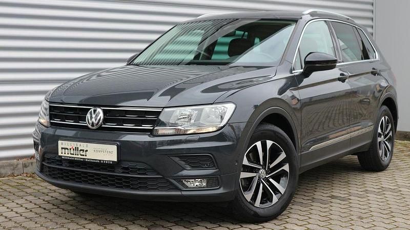 Gebraucht VW Tiguan IQ Drive 131 PS (96 kW) 2019 Grau SUV