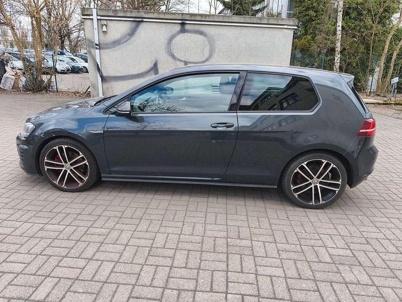 Usado VW Golf VII GTD 184 HP (135 kW) 2014 Cinzento Citadino