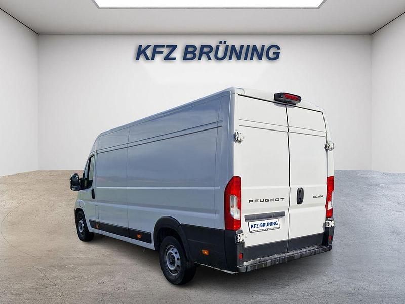 Gebraucht Peugeot Boxer 179 PS (131 kW) 2024 Weiß Van
