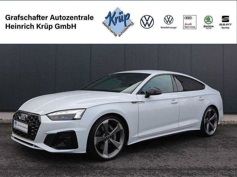 Weiß Gebraucht 2022 Audi A5 Sportback Ambiente Kleinwagen | 41.890 € (Etwas zu teuer) - Bild 1/3