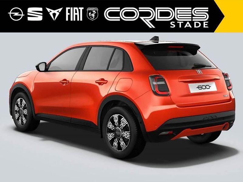 Neu Fiat 600 Icon 110 PS (80 kW) 2026 Sole orange Limousine
