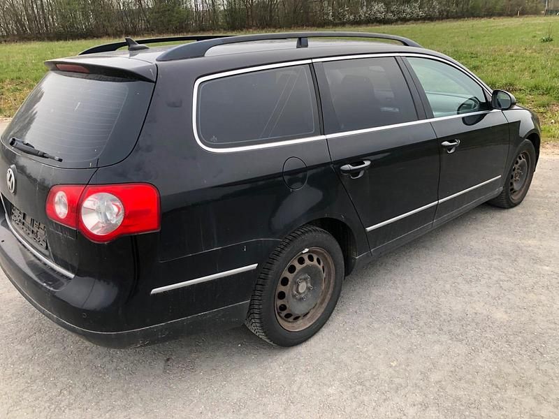 Usata VW Passat 170 CV (125 kW) 2008 Nero Station wagon