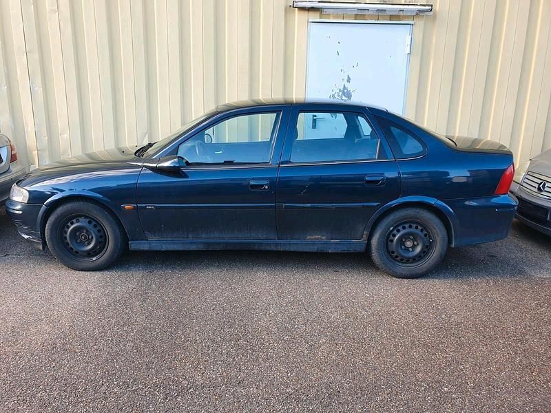 Gebraucht Opel Vectra 105 PS (77 kW) 2000 Blau Limousine