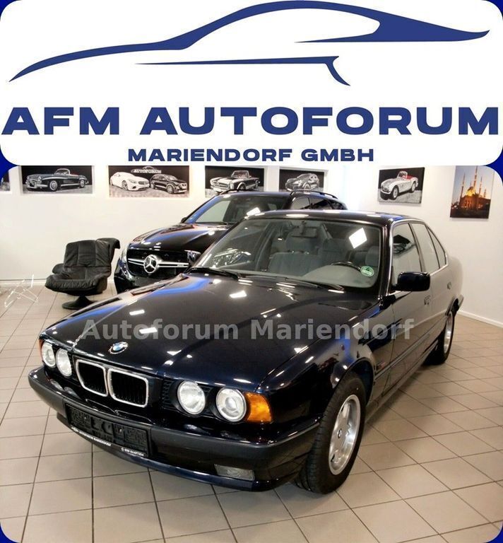 Blau Gebraucht 1994 BMW 525 Limousine | 17.999 € - Bild 1/4