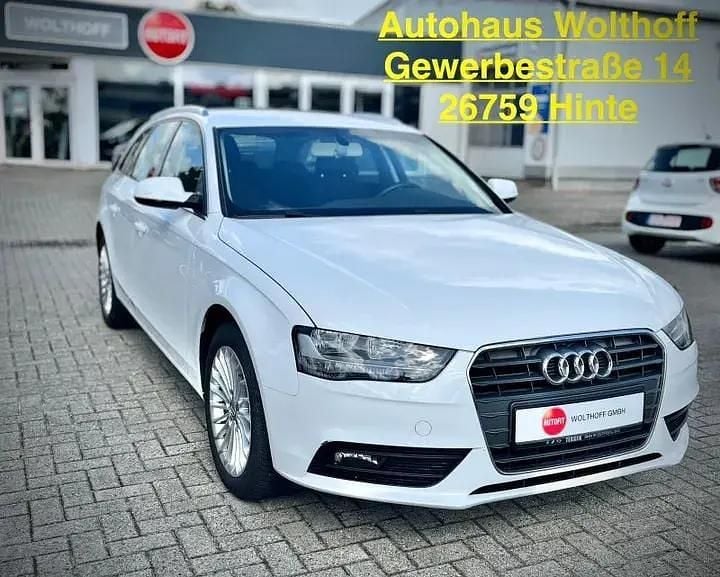 Schwarz (mythosschwarz) Gebraucht 2015 Audi A4 Attraction Kombi | 15.100 € (Fairer Preis) - Bild 1/2