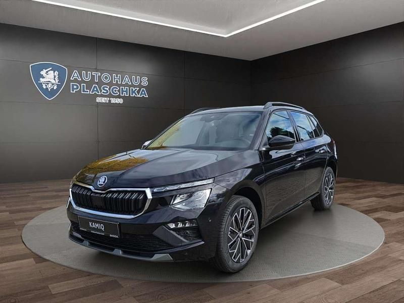 Neu Skoda 110 R Tour 150 PS (110 kW) 2026 Blackmagic perleffekt Kleinwagen