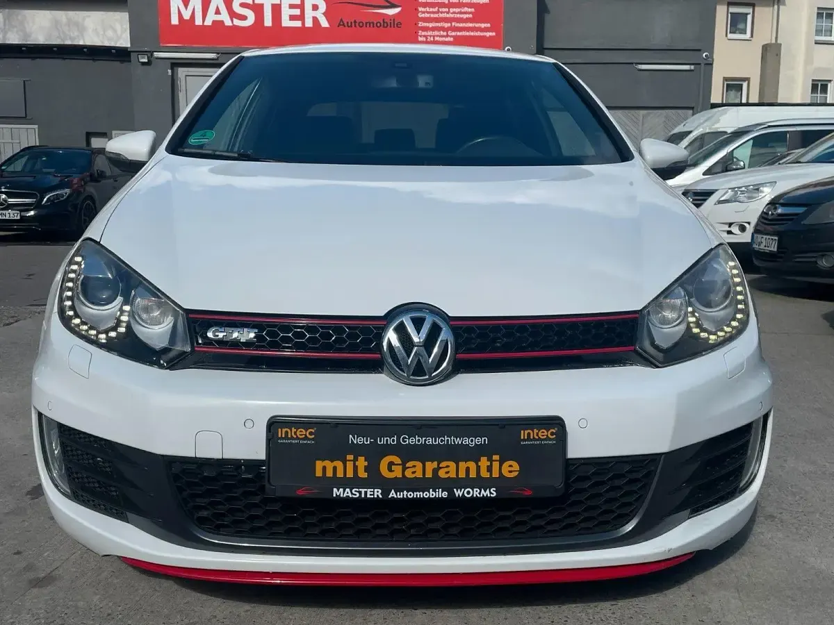 Używany VW Golf GTI 211 KM (155 kW) 2012 Biały Coupe