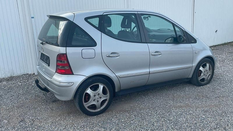 Gebraucht 2000 Mercedes A190 Kleinwagen | 1.440 € (Fairer Preis) - Bild 1/4