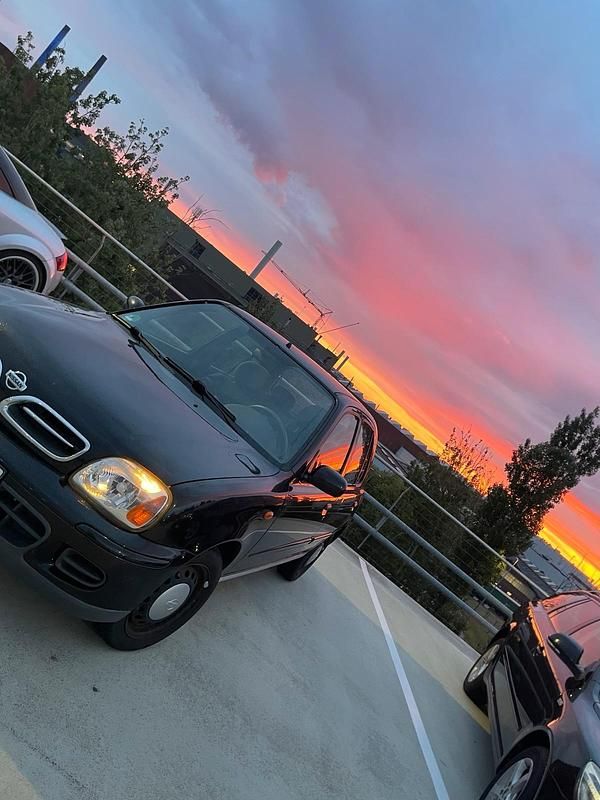 Schwarz Gebraucht 2002 Nissan Micra Kleinwagen | 1.300 € (Fairer Preis) - Bild 1/3