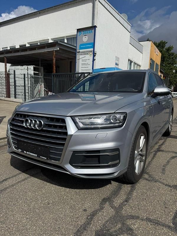Grau Gebraucht 2017 Audi Q7 S-Line SUV | 32.000 € (Fairer Preis) - Bild 1/4