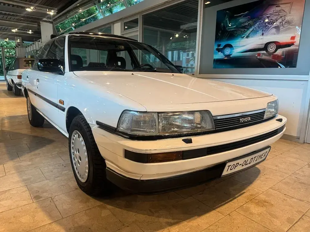Gebraucht Toyota Camry 121 PS (88 kW) 1988 Weiß Limousine
