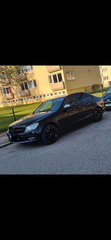 Schwarz Gebraucht 2007 Mercedes C200 Limousine | 5.000 € (Fairer Preis) - Bild 1/2