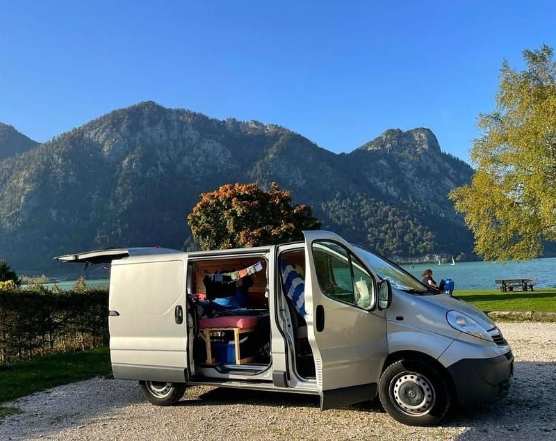 Gebraucht Opel Vivaro 115 PS (84 kW) 2007 Silber Van / Kleinbus