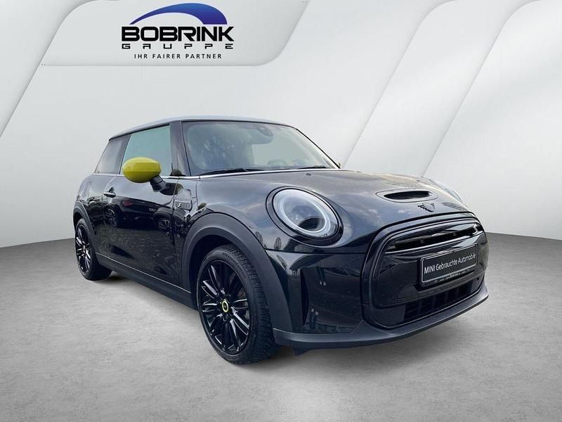 Gebraucht Mini Cooper SE Classic 135 kW (184 PS) 2022 Schwarz Kleinwagen