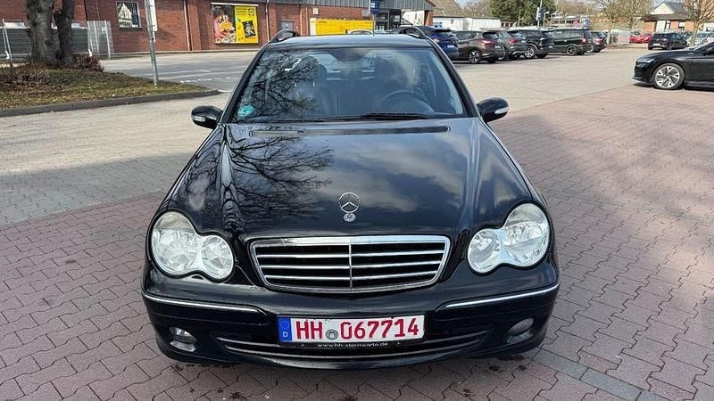 Gebraucht Mercedes C320 224 PS (164 kW) 2007 Schwarz Kombi