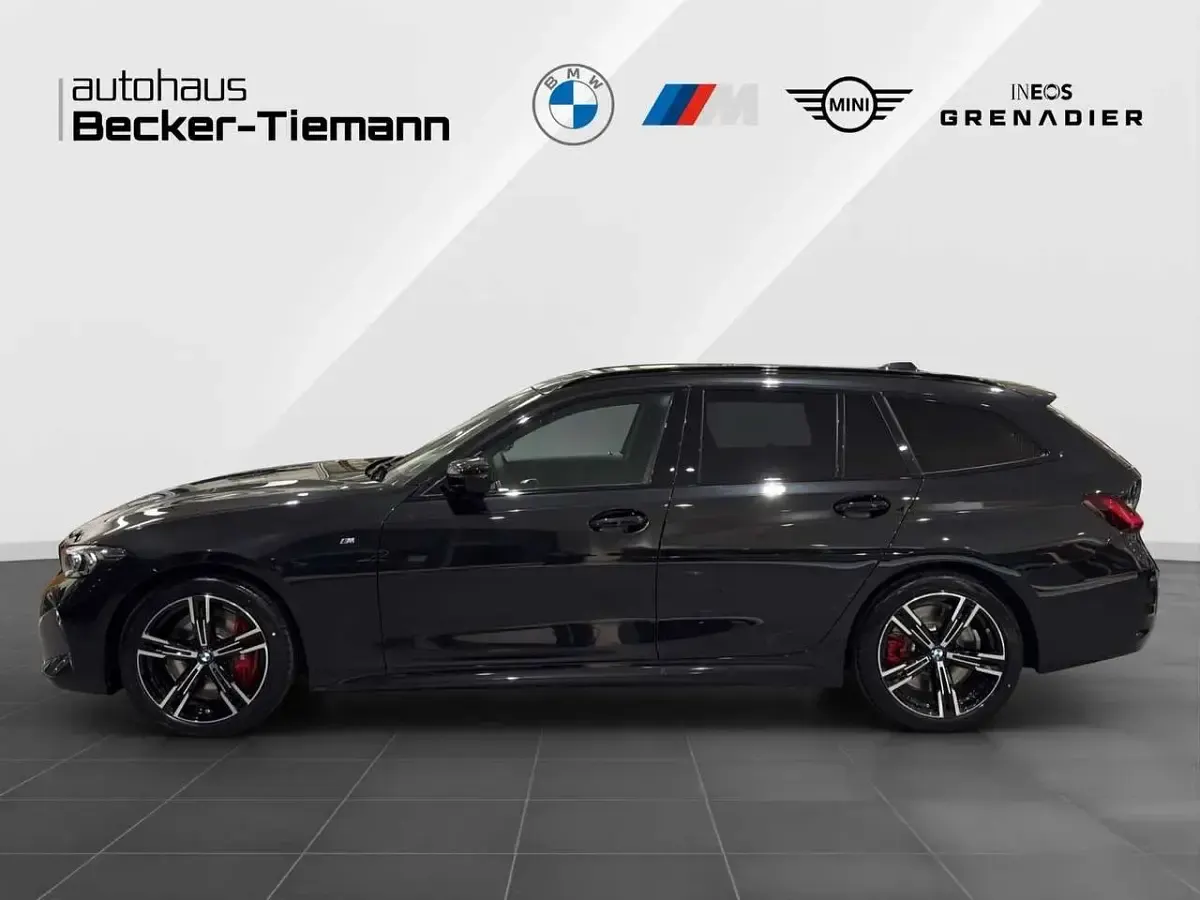 Gebraucht BMW 320 Exclusive 190 PS (139 kW) 2026 Black sapphire metallic Kombi