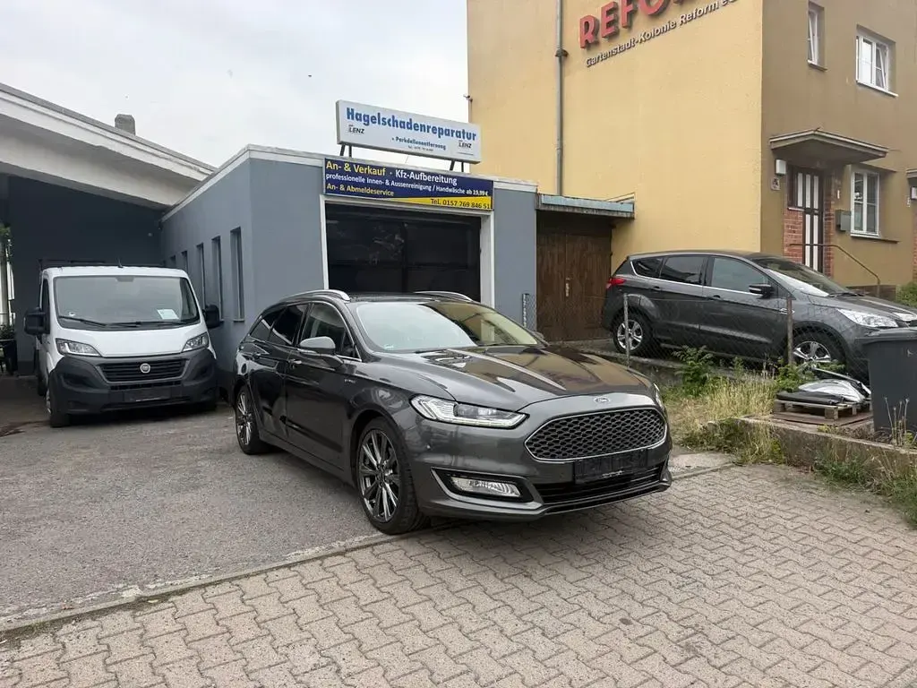 Gebraucht Ford Mondeo Vignale 179 PS (131 kW) 2018 Grau Limousine