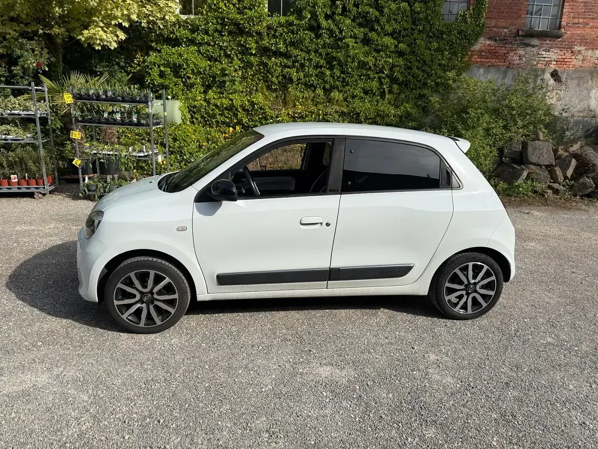 Gebraucht Renault Twingo 90 PS (66 kW) 2016 Weiß Kleinwagen
