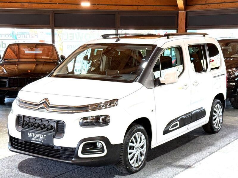 Weiss banquise aussenve Gebraucht 2019 Citroën Berlingo Shine Van / Kleinbus | 18.900 € (Fairer Preis) - Bild 1/4
