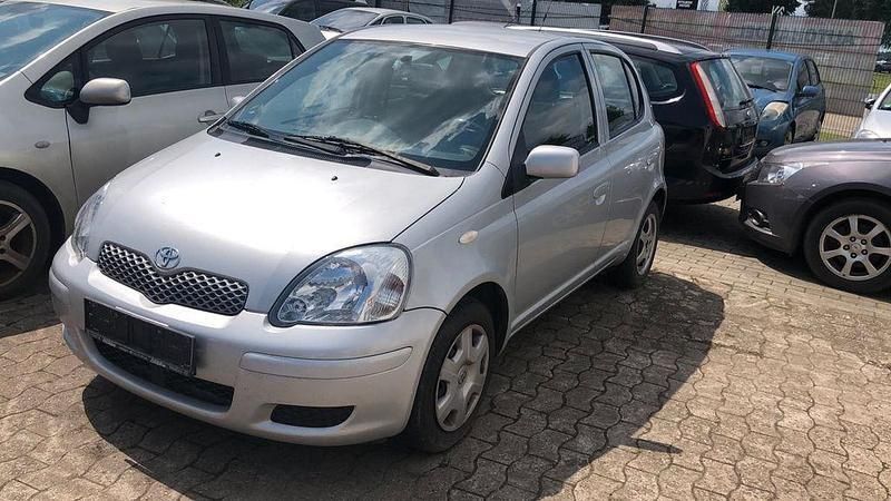 Gebraucht 2004 Toyota Yaris Verso Sol Van / Kleinbus | 1.890 € (Guter Preis) - Bild 1/4