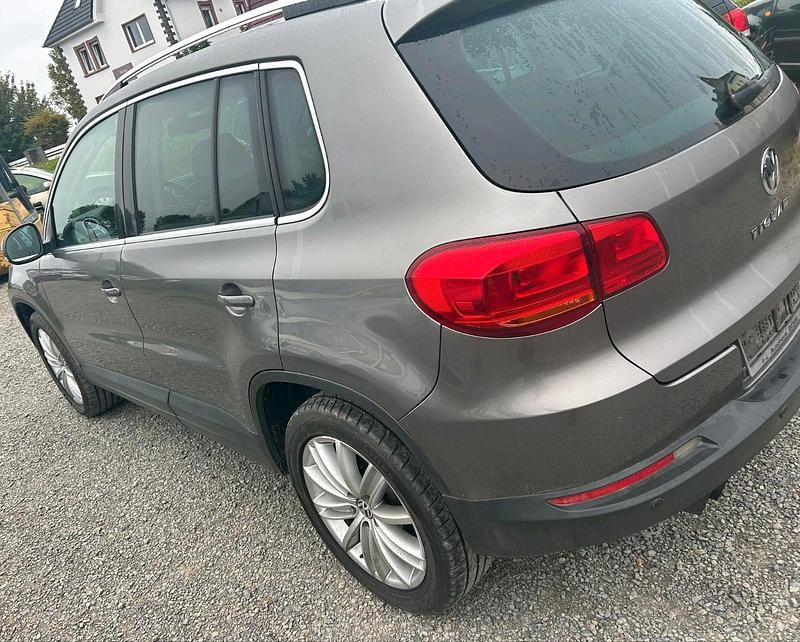 Grau Gebraucht 2008 VW Tiguan SUV | 6.200 € (Guter Preis) - Bild 1/4