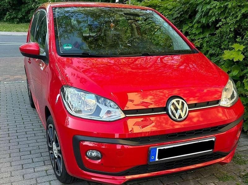 Rot Gebraucht 2016 VW up! move up! Kleinwagen | 6.200 € (Guter Preis) - Bild 1/4