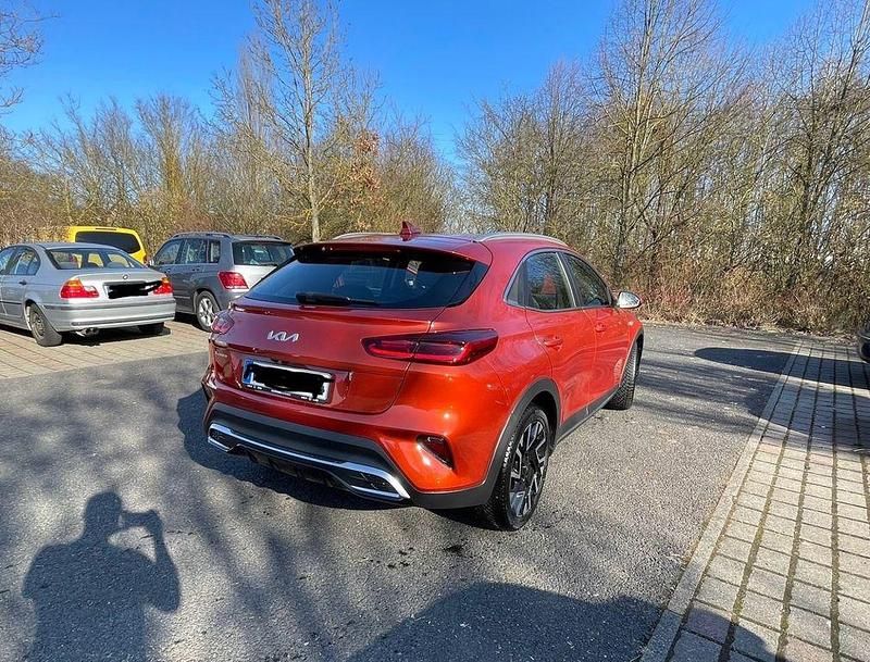 Gebraucht Kia XCeed Vision 140 PS (102 kW) 2024 Orange SUV