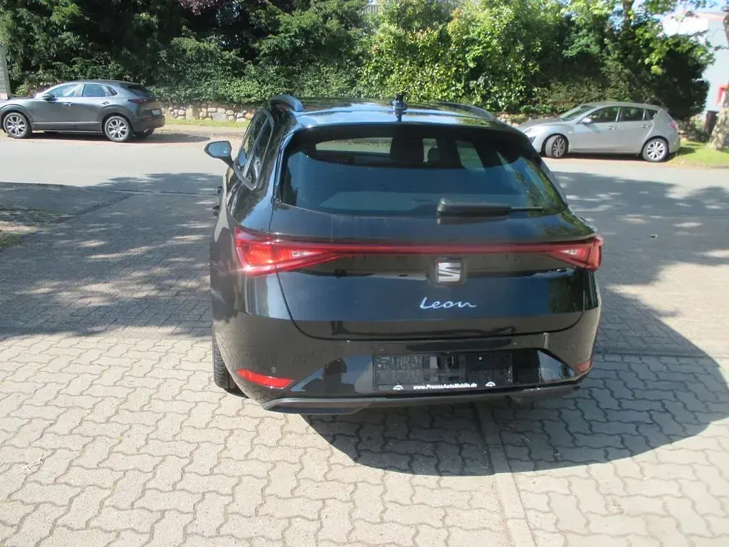 Gebraucht Seat Leon Style 150 PS (110 kW) 2024 Schwarz Limousine
