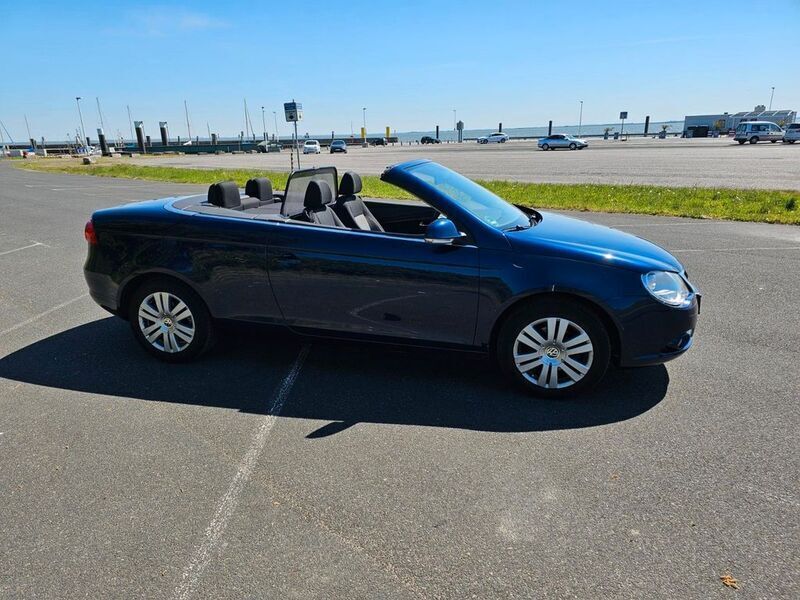 Gebraucht VW Eos 116 PS (85 kW) 2007 Blau Cabrio
