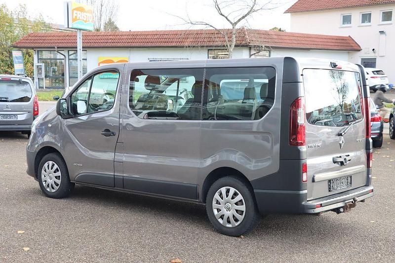 Gebraucht Renault Trafic Expression 145 PS (106 kW) 2016 Grau Van / Kleinbus