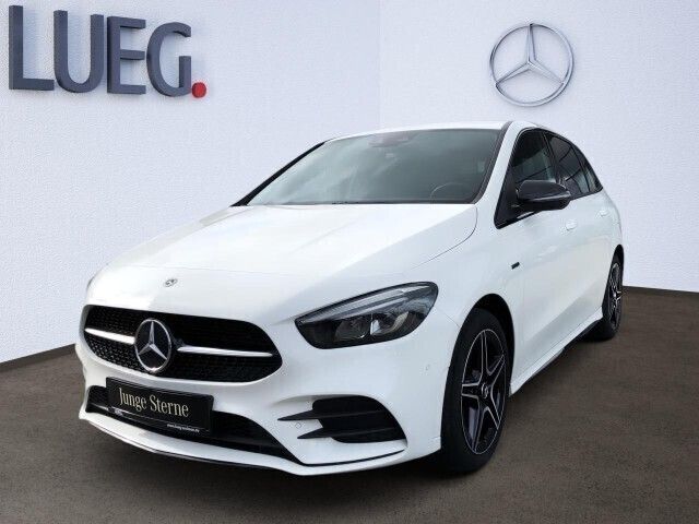 Unilack polarweiß Gebraucht 2021 Mercedes B250e AMG Van / Kleinbus | 24.730 € (Fairer Preis) - Bild 1/4