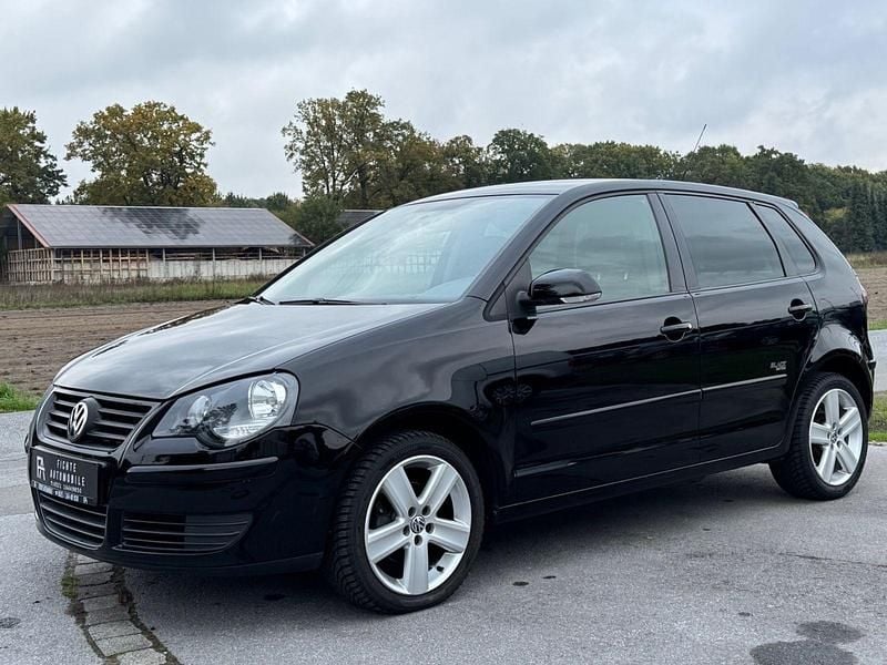 Schwarz Gebraucht 2009 VW Polo Black Edition Kleinwagen | 5.890 € (Etwas zu teuer) - Bild 1/4