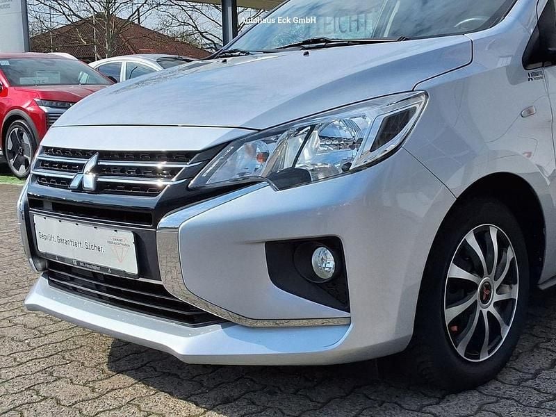Gebraucht Mitsubishi Space Star Select 71 PS (52 kW) 2023 Silber Kleinwagen