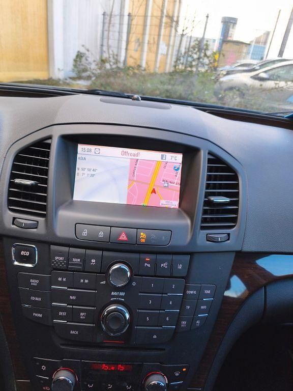 Usado Opel Insignia Eco 194 HP (142 kW) 2012 Azul Sedan